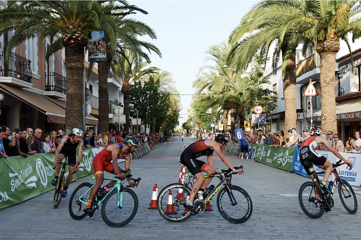 Noleggia una bici da strada o MTB a sospensione totale per il 2023 World Triathlon Multisport Championships Ibiza 